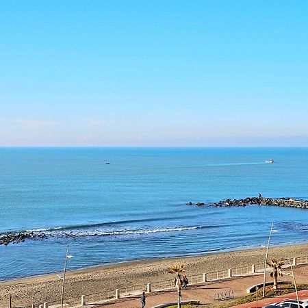 Attico Granelli Di Sabbia Lägenhet Lido di Ostia Exteriör bild